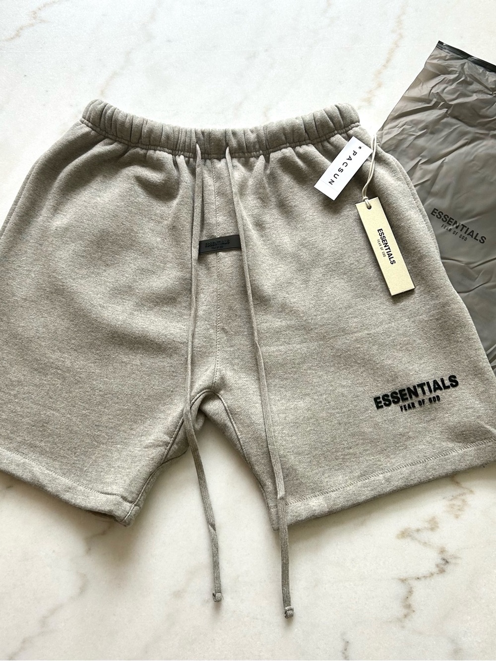 Fear of god essentials shorts dark oatmeal